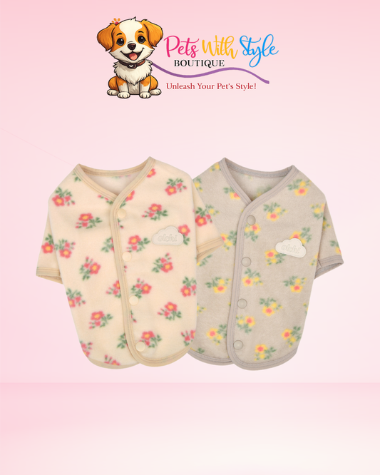 Olchi Flower Button Köpek Kıyafeti – Çiçekli Düğmeli Evcil Hayvan Kıyafeti